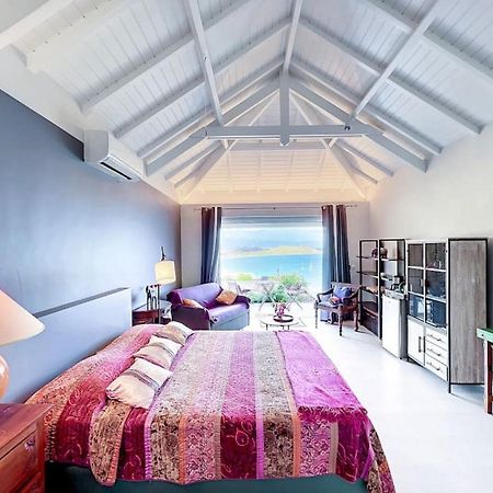 Blue Room In A Shared Villa Diamant With Communal Pool And Sea View Grand Case Exterior foto