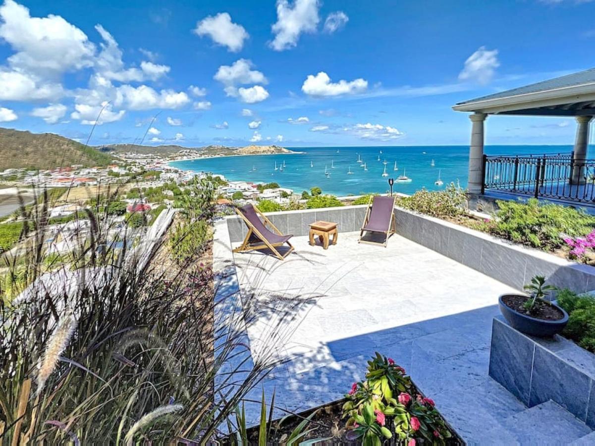 Blue Room In A Shared Villa Diamant With Communal Pool And Sea View Grand Case Exterior foto